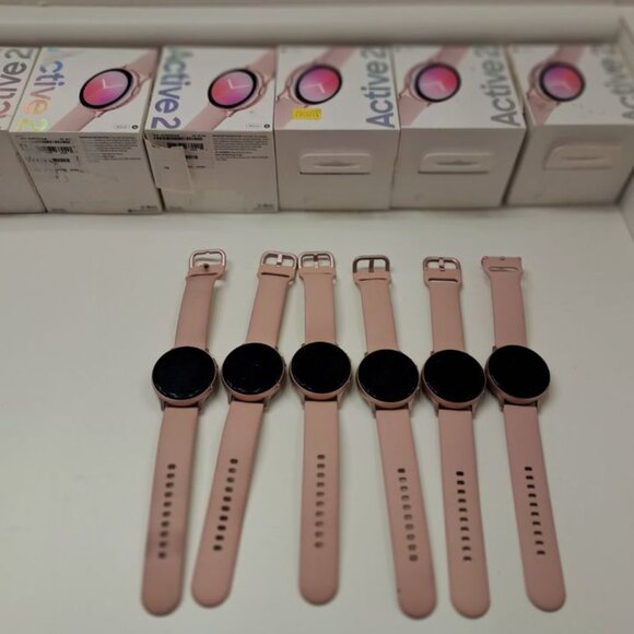 1X Samsung Galaxy Watch Active 2 SM-R820 40mm Aluminum Case with Sport Band - Picture 1 of 4